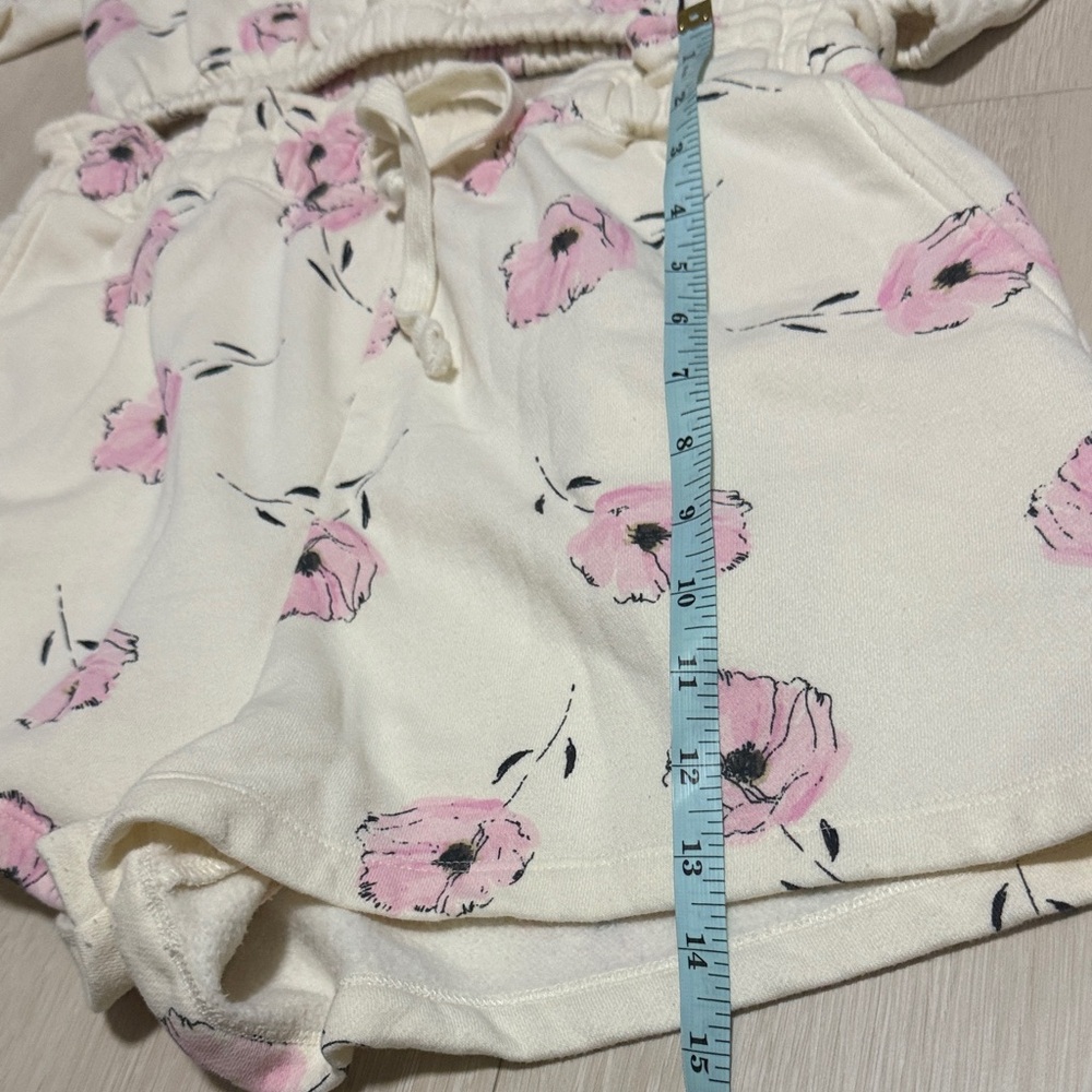 Arizona Jean Company Floral Top And High Waist Shorts in Pink and Cream Set - Picture 8 of 9